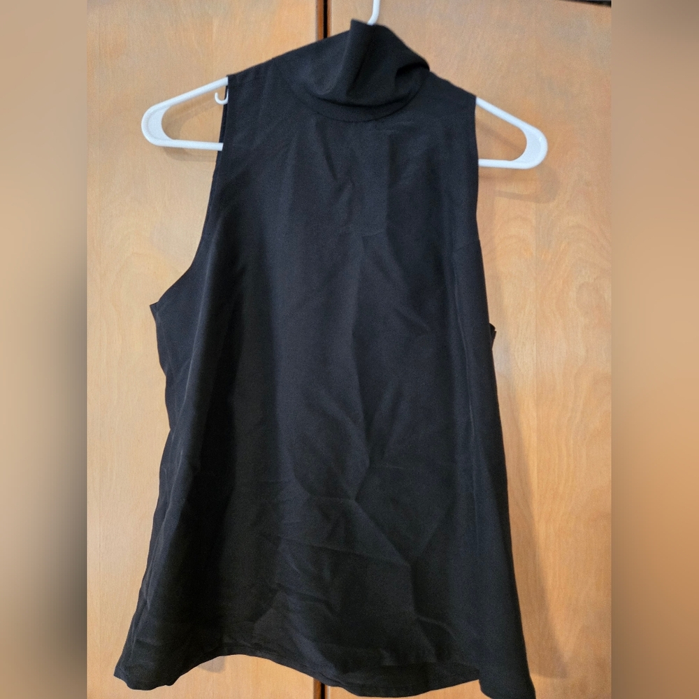 Vintage Chic Black Sleeveless Women's Blouse
